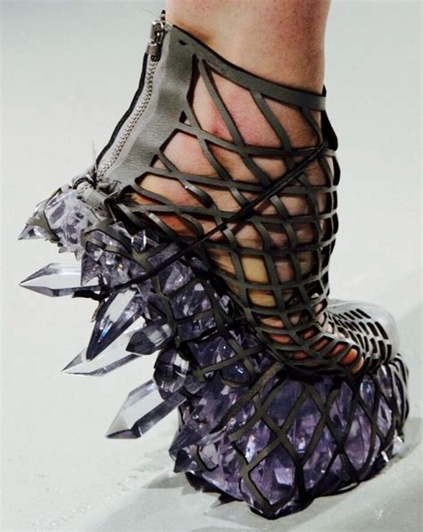 crazy heels|More.